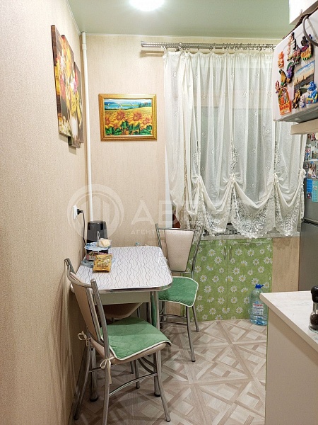 Снять 4-к квартиру, 63 кв.м.