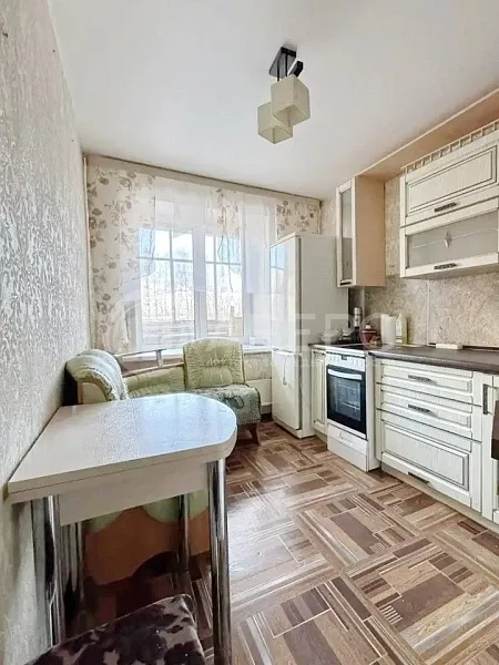 1-к квартира, 37 кв.м., Россия,  Московская область,  Сергиево-Посадский район,  Пересвет г.,  Гагарина ул., 5